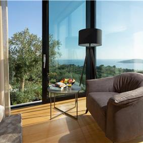 Luxury 5-Bedroom Sea-View Villa with Heated Infinity Pool in Orasac near Dubrovnik – Sleeps 10